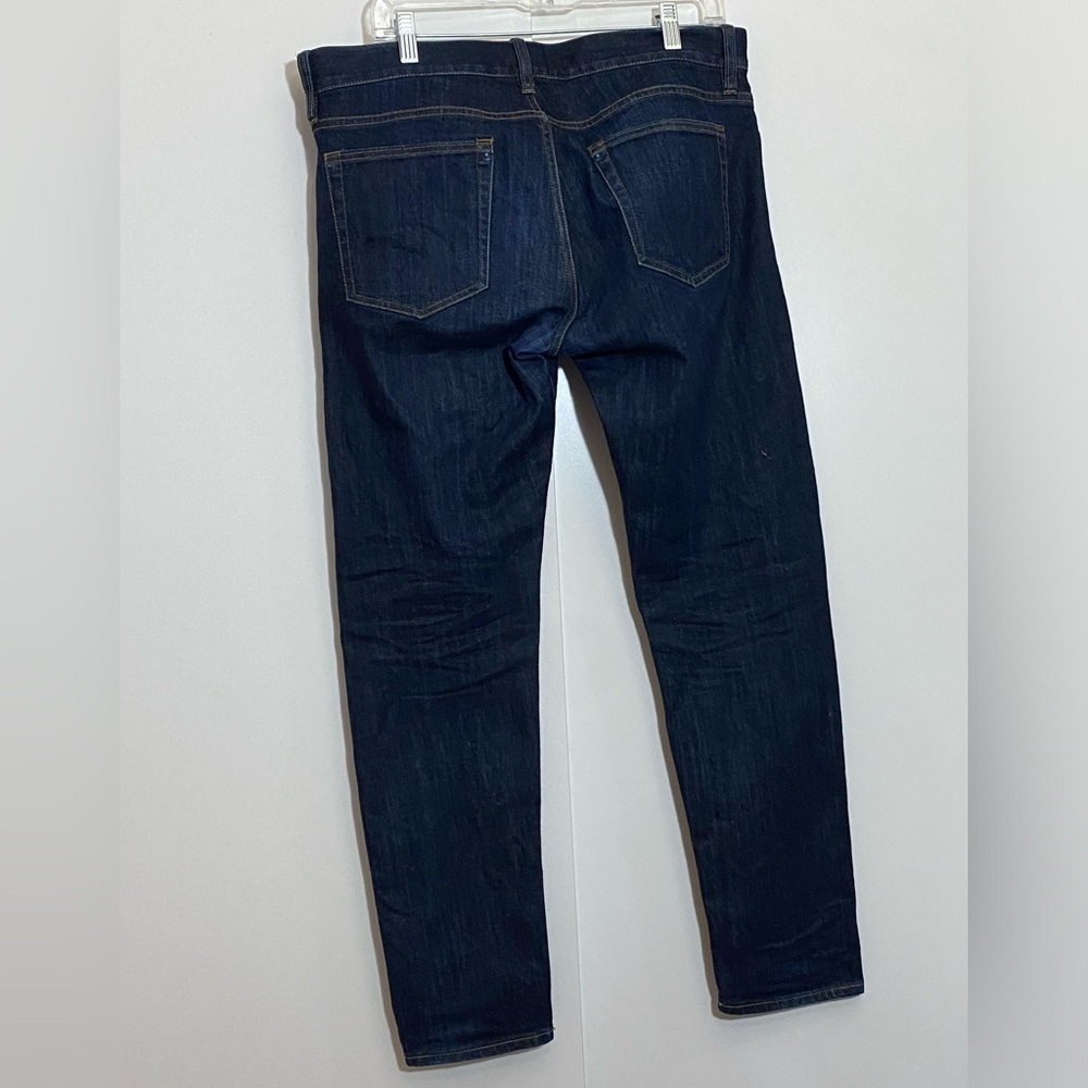Club Monaco men’s slim blue denim jeans 
Preppy Casual quite luxury size 32